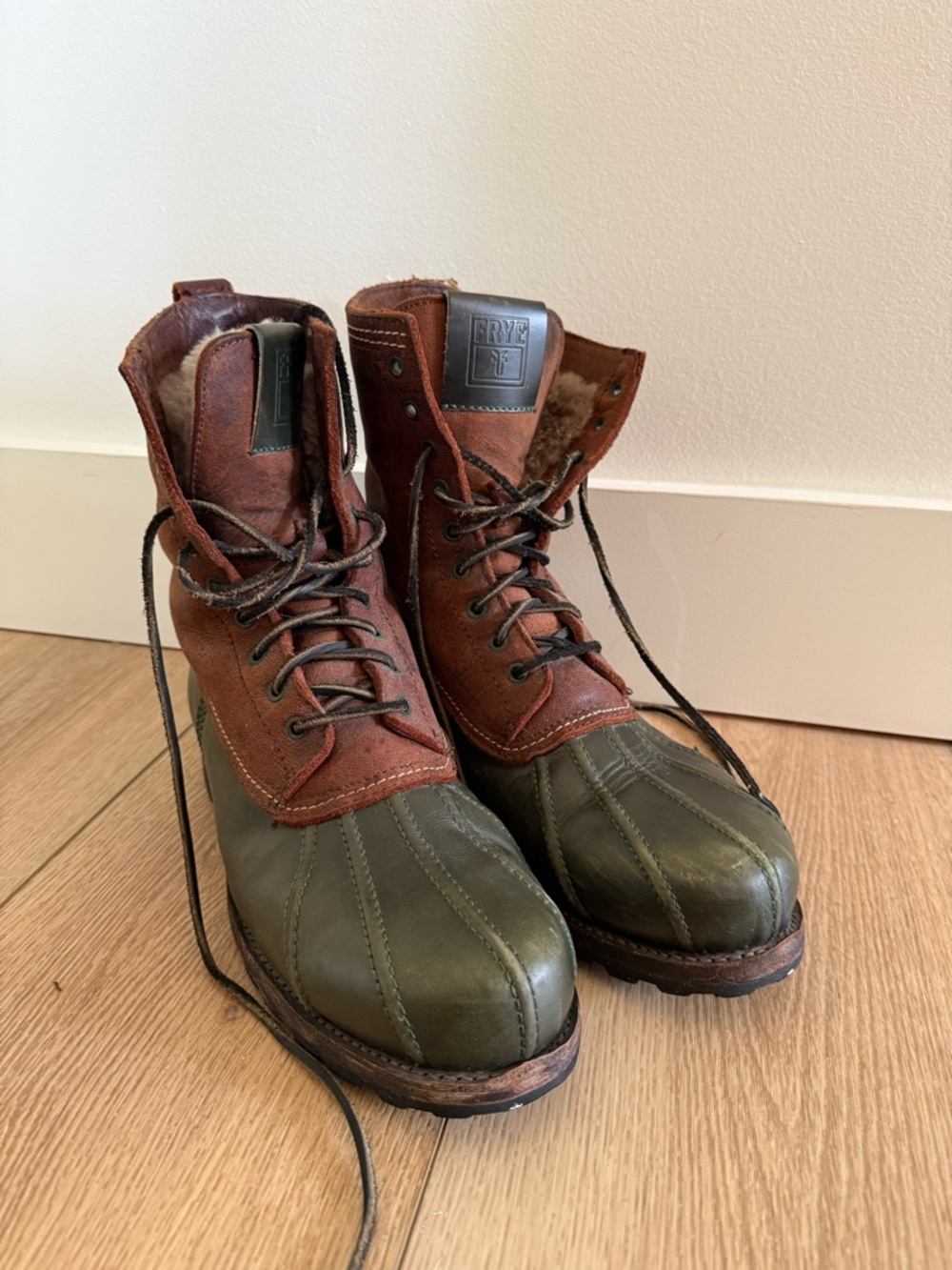 Frye Warren Shearling Lined Leather Duck Boots – Size 12